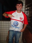 Wagner Fagundes - Maringá/PR, na ocasião do aniversário de 43 anos dele vestindo a camiseta autografada do Gabiru